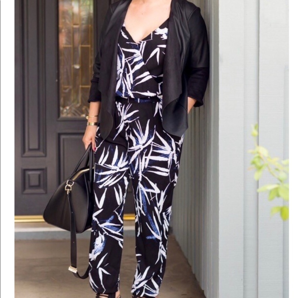 Such a cute jumpsuit!